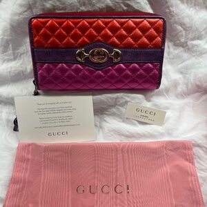GUCCI Nappa Trapuntata Zumi Zip Around Wallet